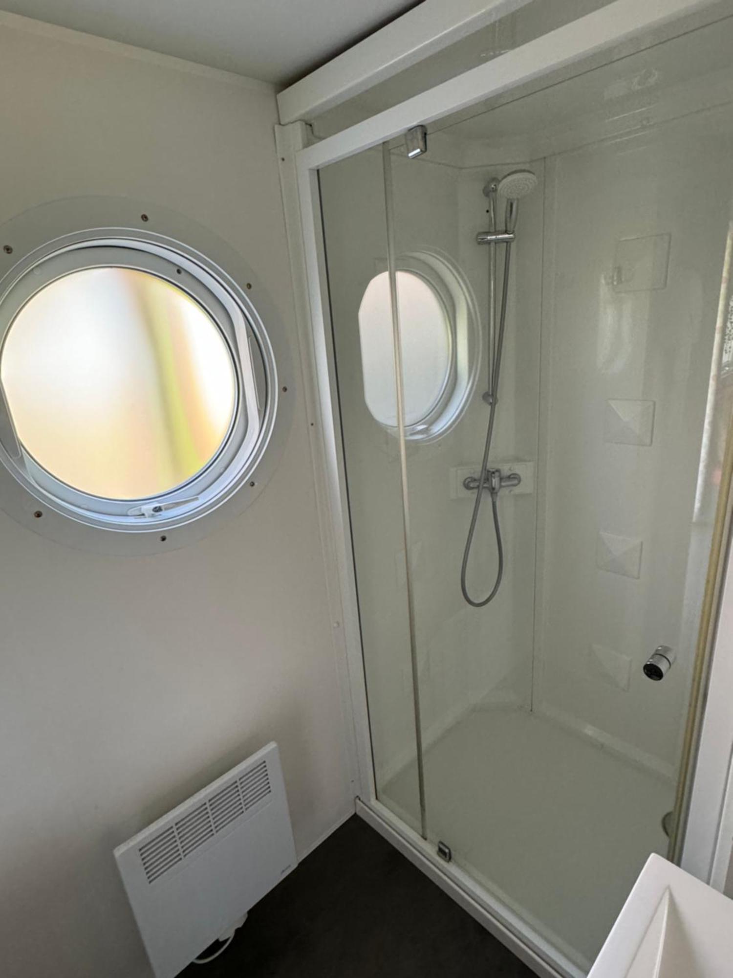 Ruime 5-Persoons Chalet Aan Het Bergumermeer Suameer ภายนอก รูปภาพ