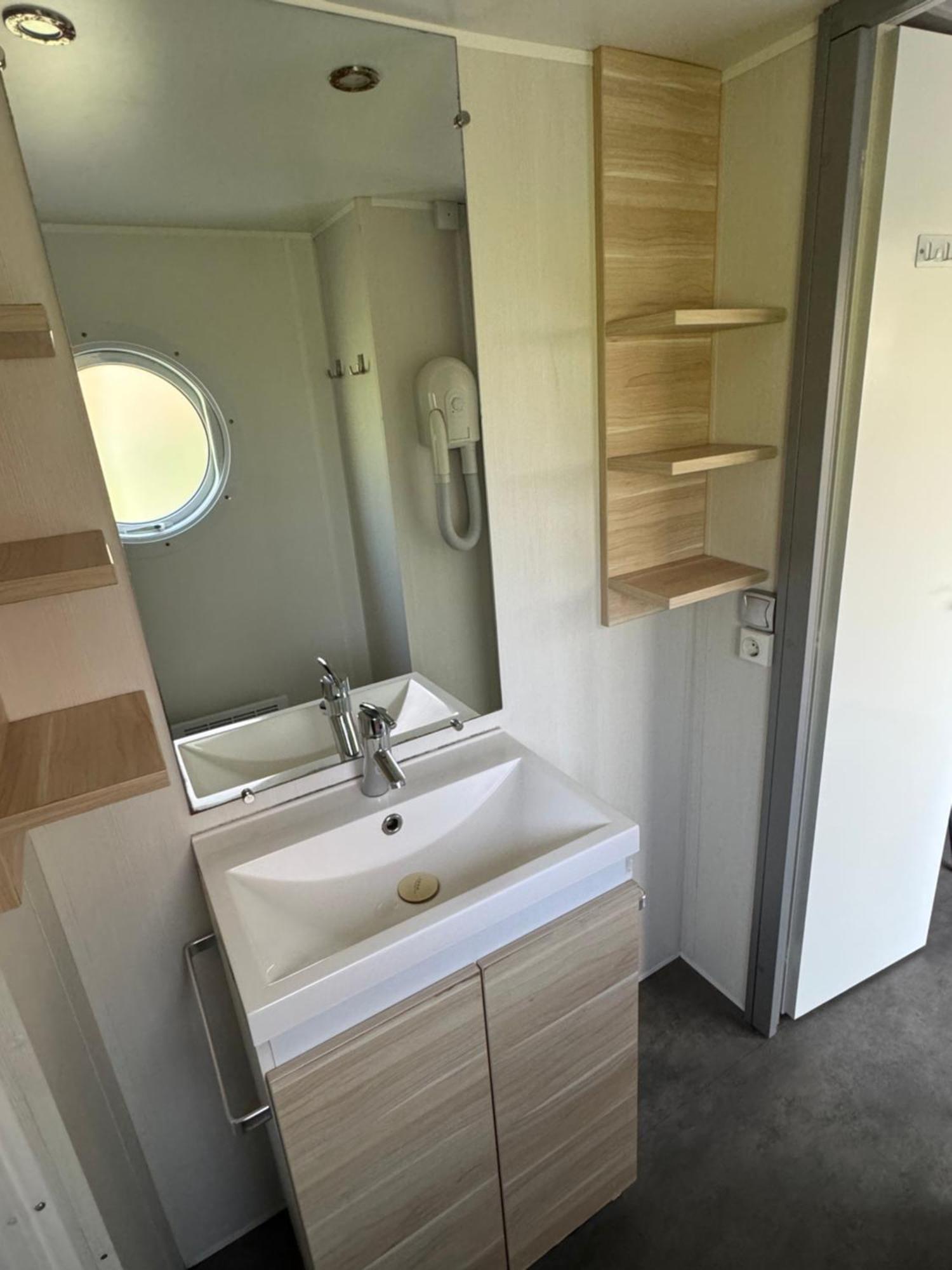 Ruime 5-Persoons Chalet Aan Het Bergumermeer Suameer ภายนอก รูปภาพ